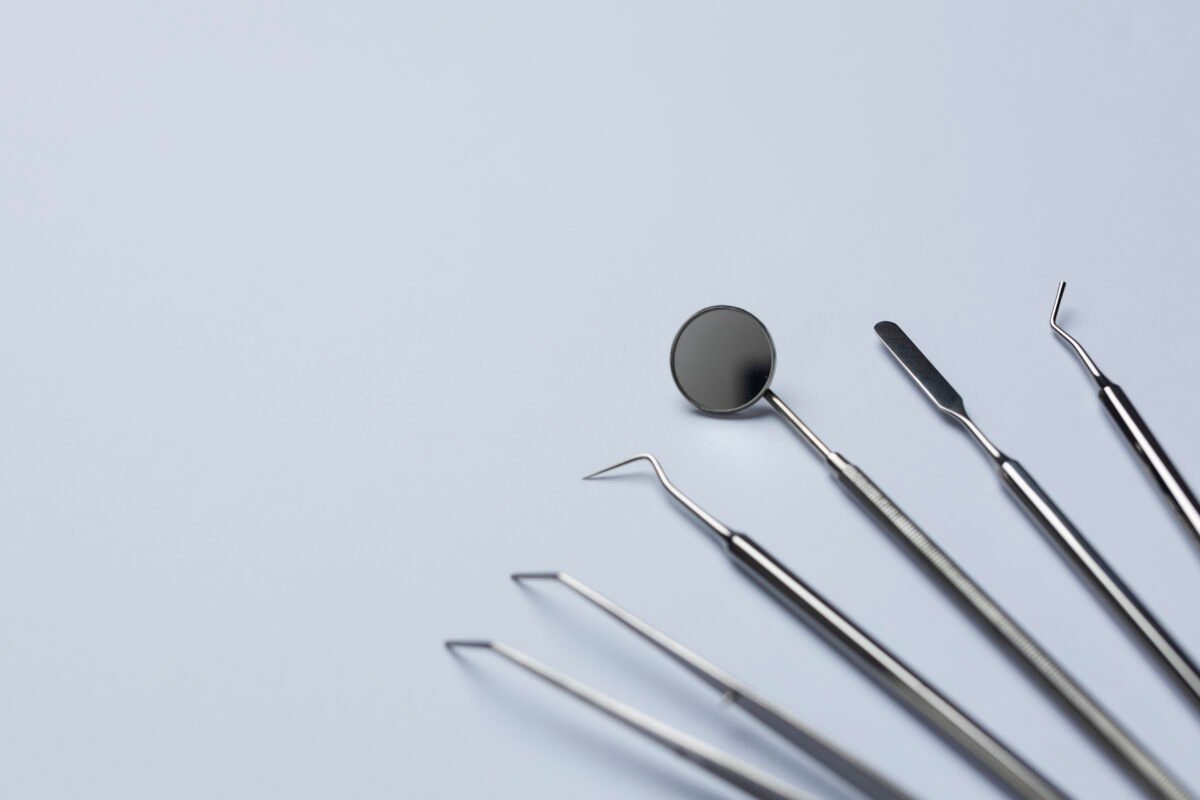 top-view-career-guidance-items-dentists